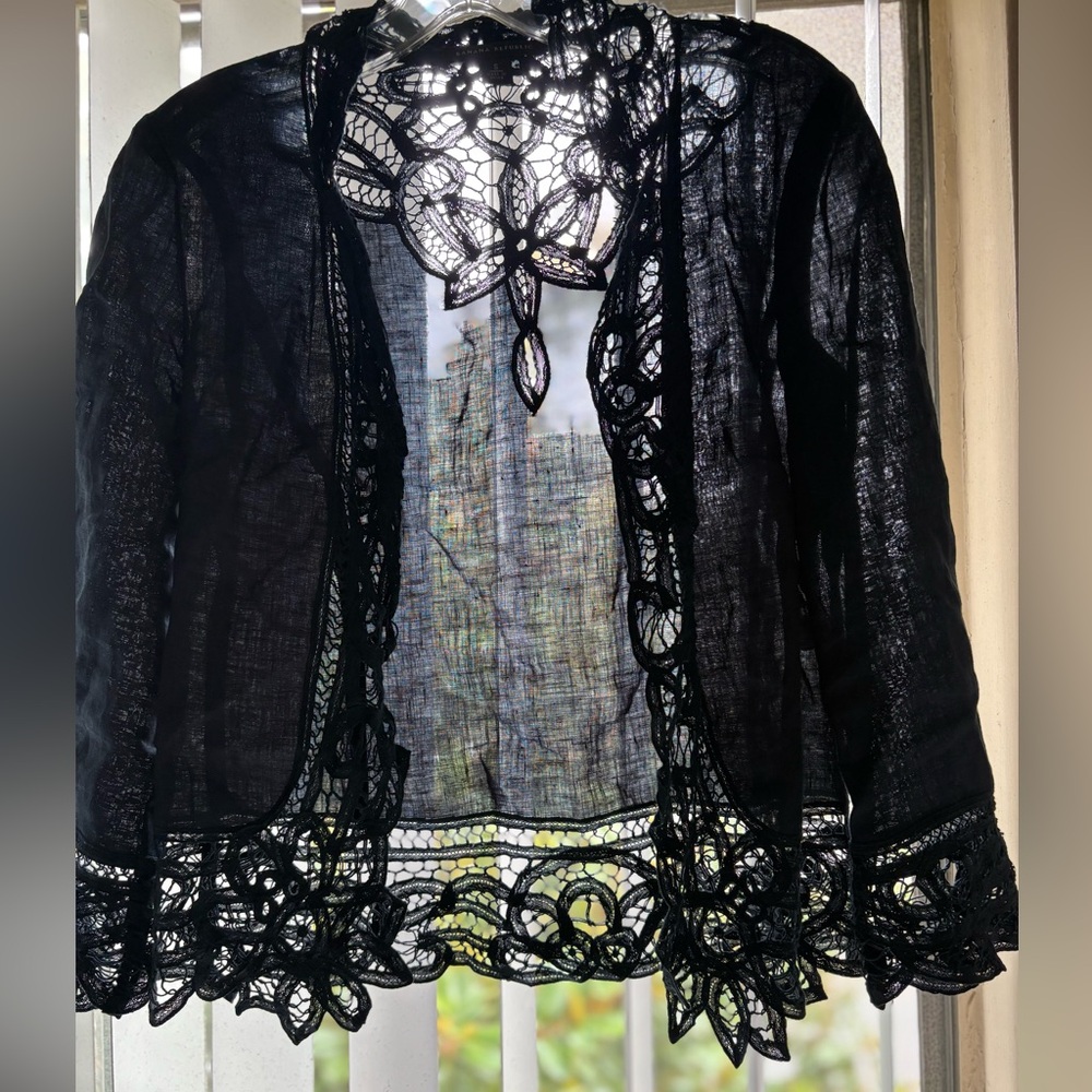 Banana Republic 100% Linen Lace Top